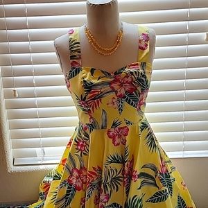 Hell Bunny Tahiti Tropical Floral 1950s midi vintage Rockabilly flare swing dres